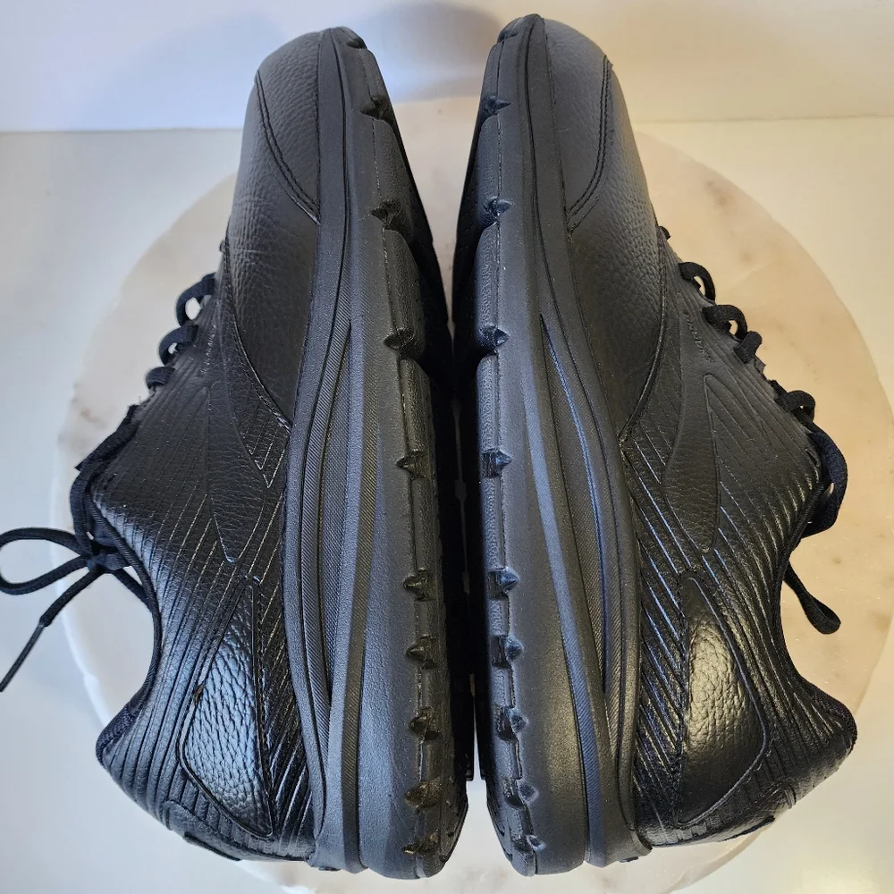 Brooks Women's Addiction Walker 2 Black Shoes Sneakers Size 12B 1203071B072